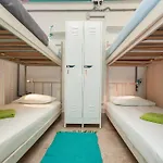Roundabout - Hotel