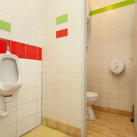 מלון Roundabout - רוביני